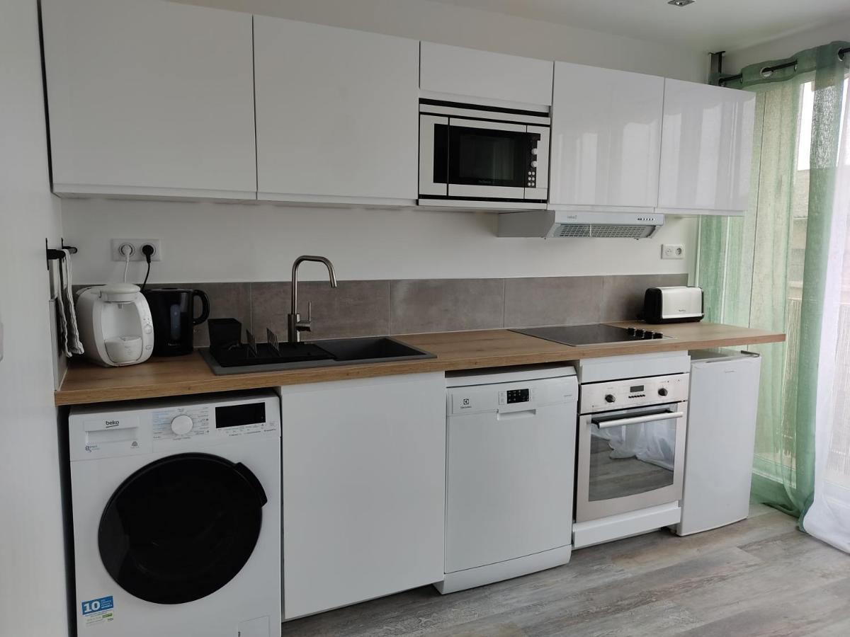 Appartement Climatise Avec Balcon,Wifi, Proche Remparts 아비뇽 외부 사진