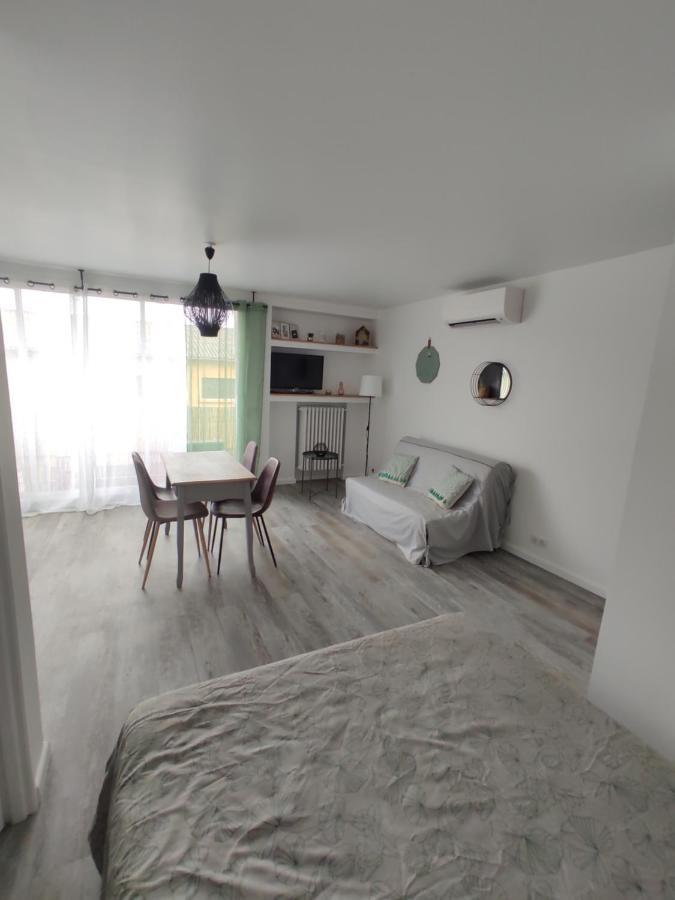 Appartement Climatise Avec Balcon,Wifi, Proche Remparts 아비뇽 외부 사진