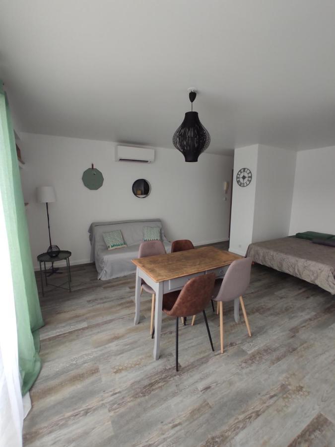 Appartement Climatise Avec Balcon,Wifi, Proche Remparts 아비뇽 외부 사진